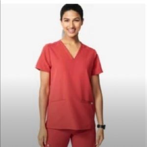 FIGS Scrub top Casma, small, Clay